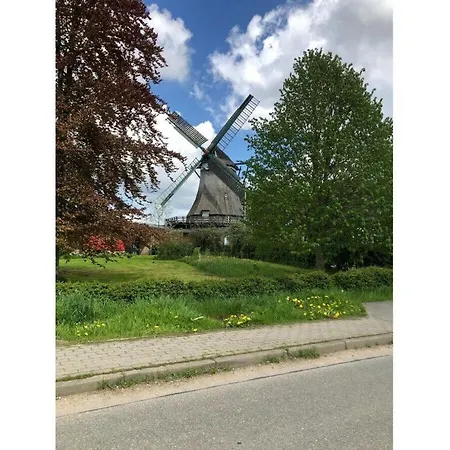 Moin Moin Husby Modern Retreat