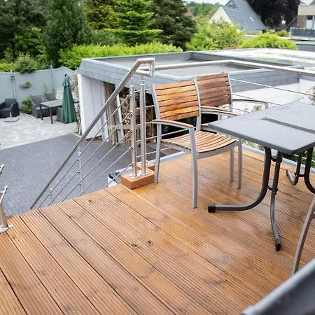 Moin Moin Husby Modern Retreat *